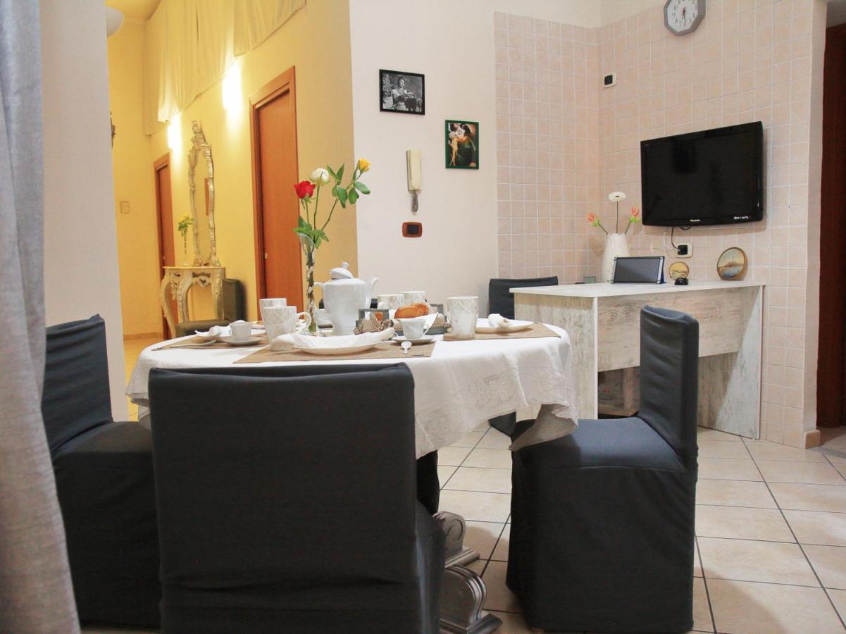 B&B Mitilini Central Station Napoli Ngoại thất bức ảnh