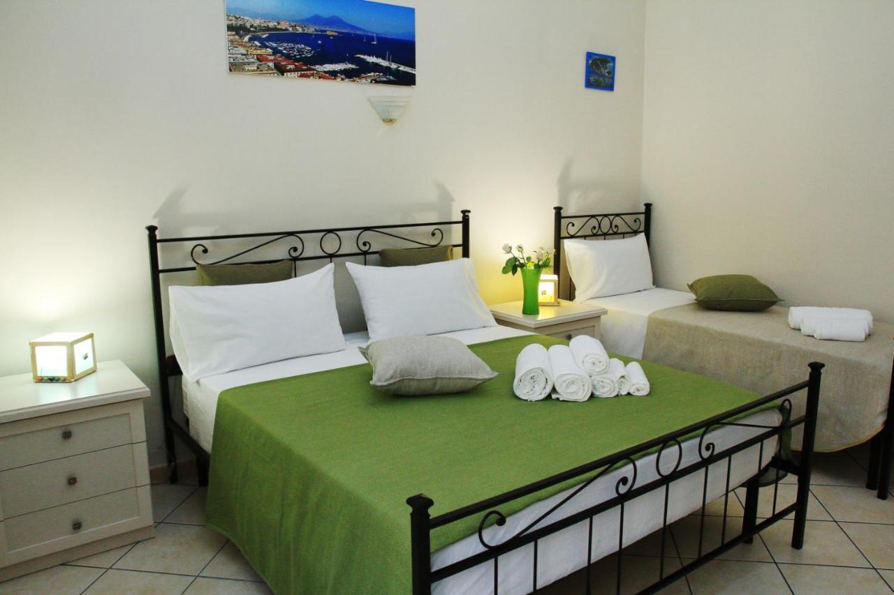 B&B Mitilini Central Station Napoli Ngoại thất bức ảnh