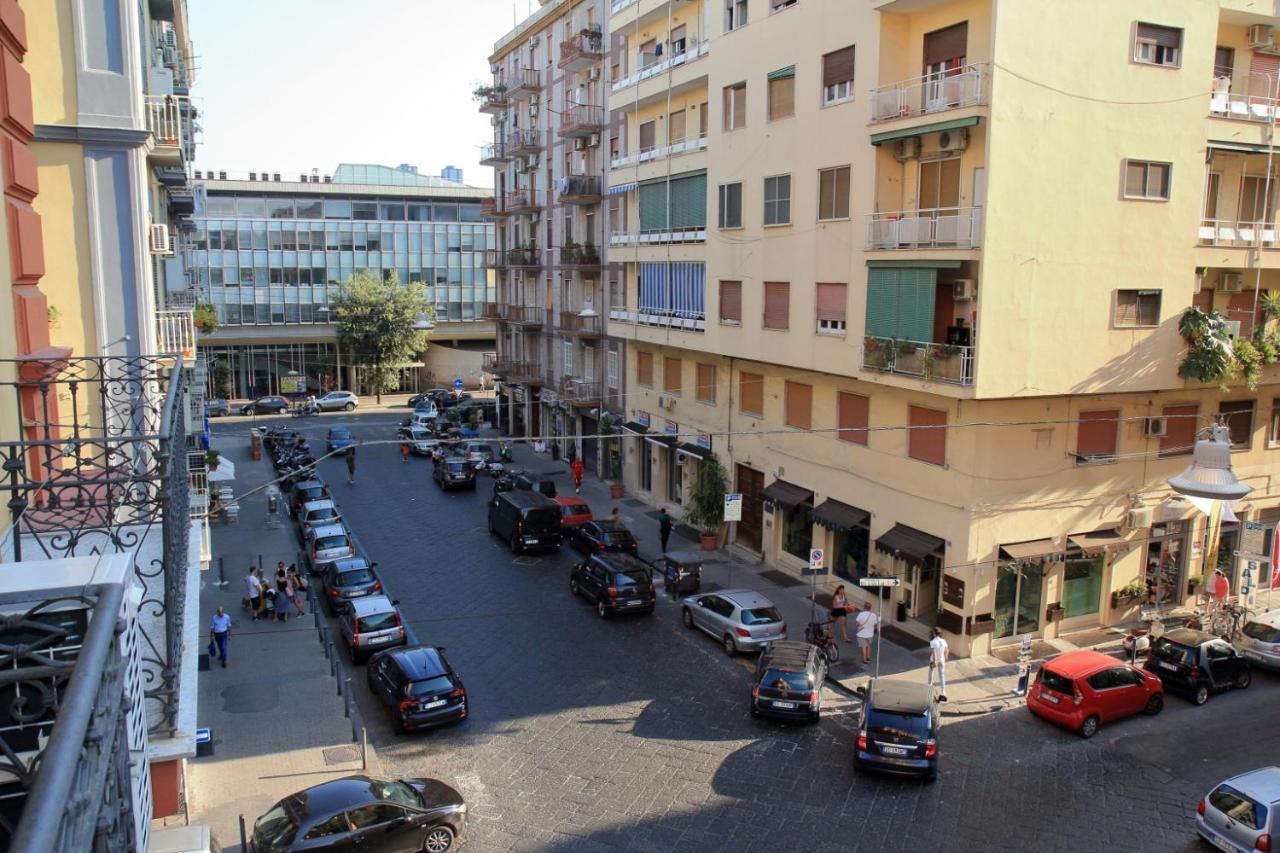 B&B Mitilini Central Station Napoli Ngoại thất bức ảnh
