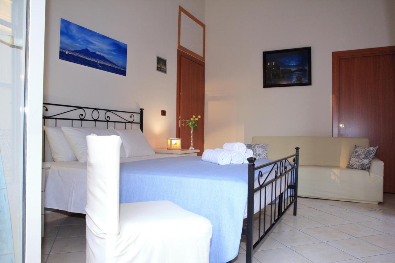 B&B Mitilini Central Station Napoli Ngoại thất bức ảnh